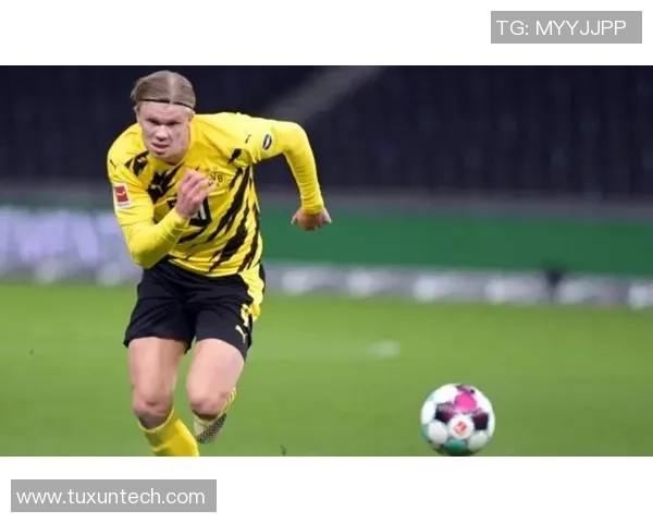 法尔克：哈兰德是世界上最好的中锋，咱们讨论过怎么防他